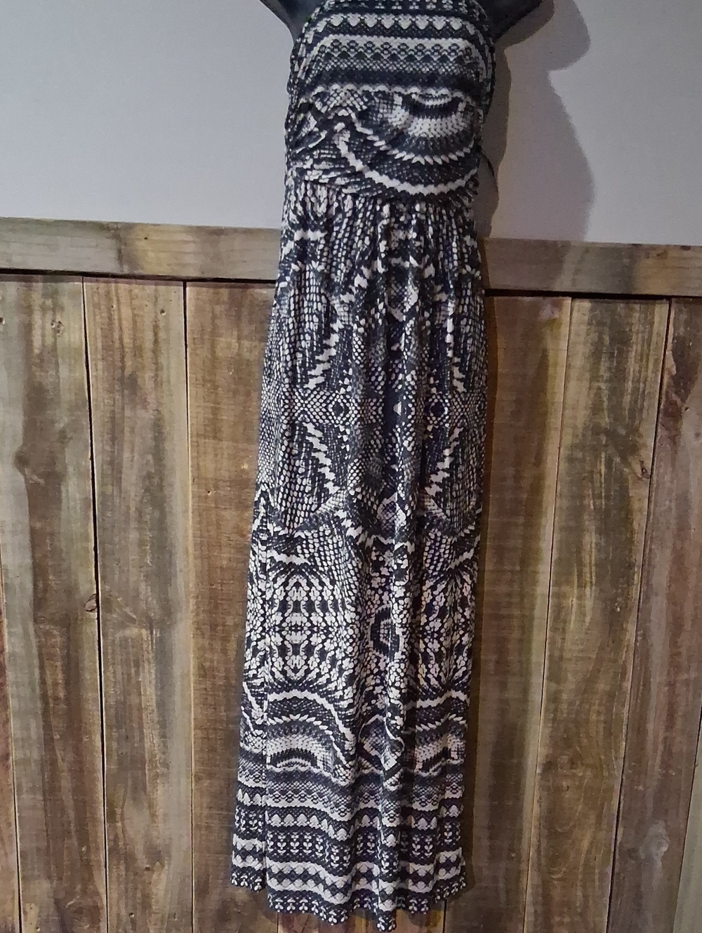 Robbie Bee Strapless Black & White Printed Maxi Dress